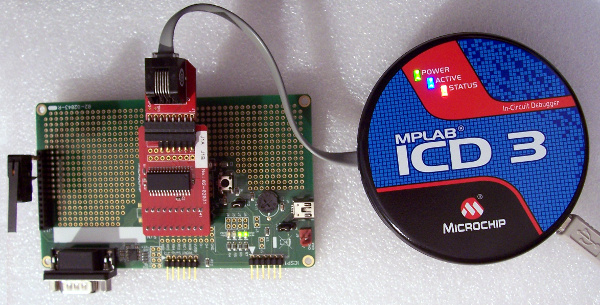 Emulatore ICD3 con header per PIC18 su schedine demo Microchip 
